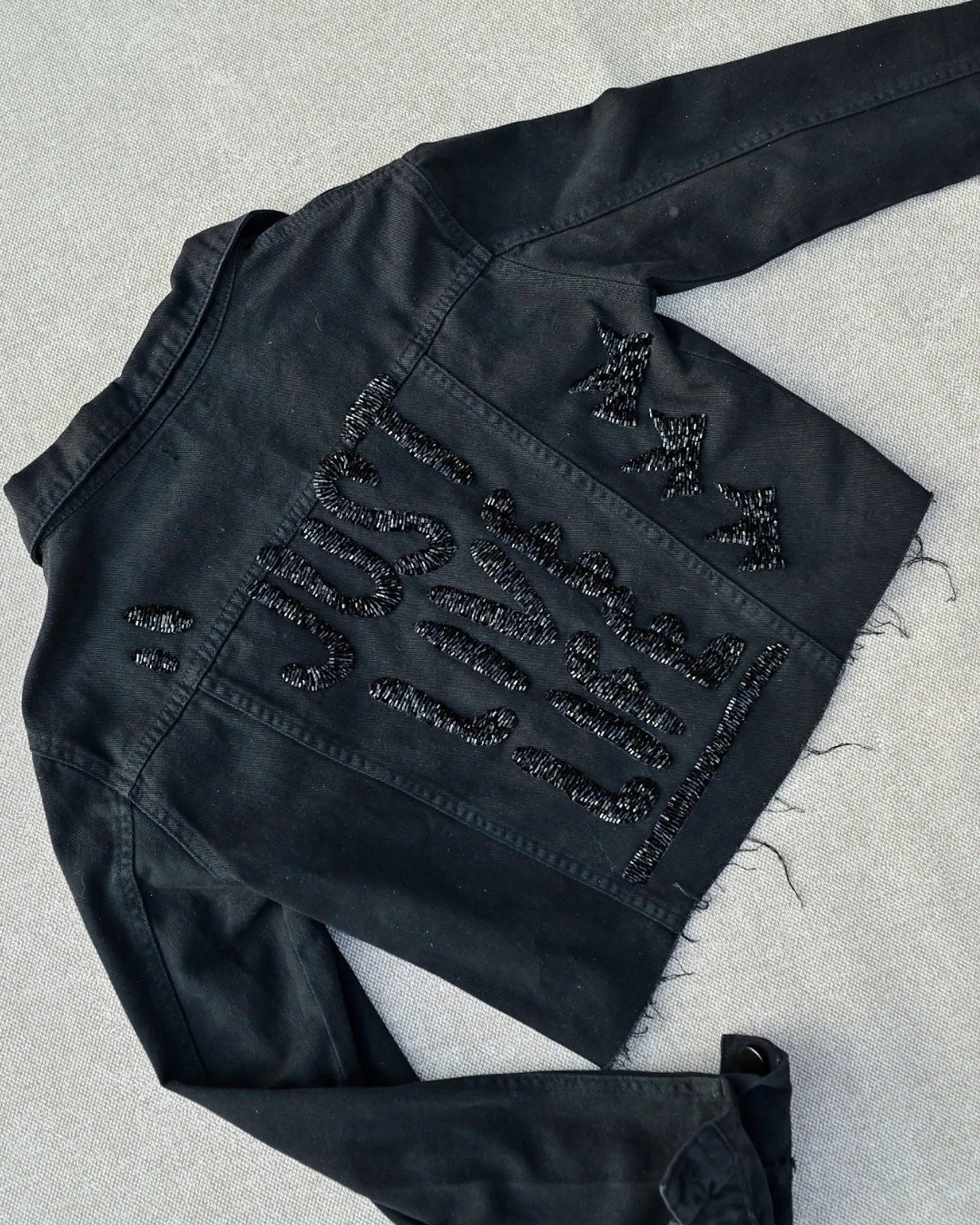 Jaqueta Just Live Life Black PRETO