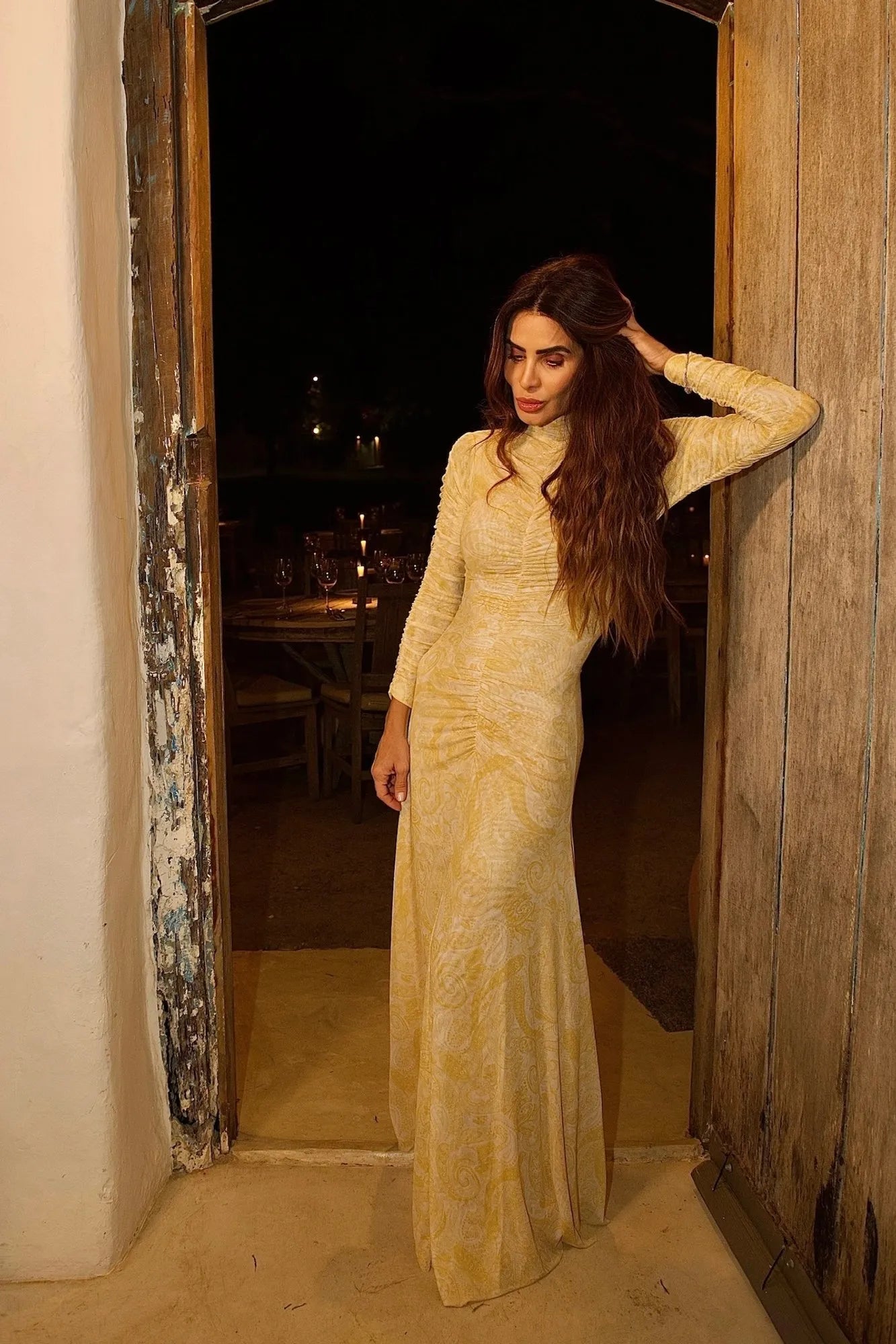 Vestido Longo Franzido Em Tule Manga Longa