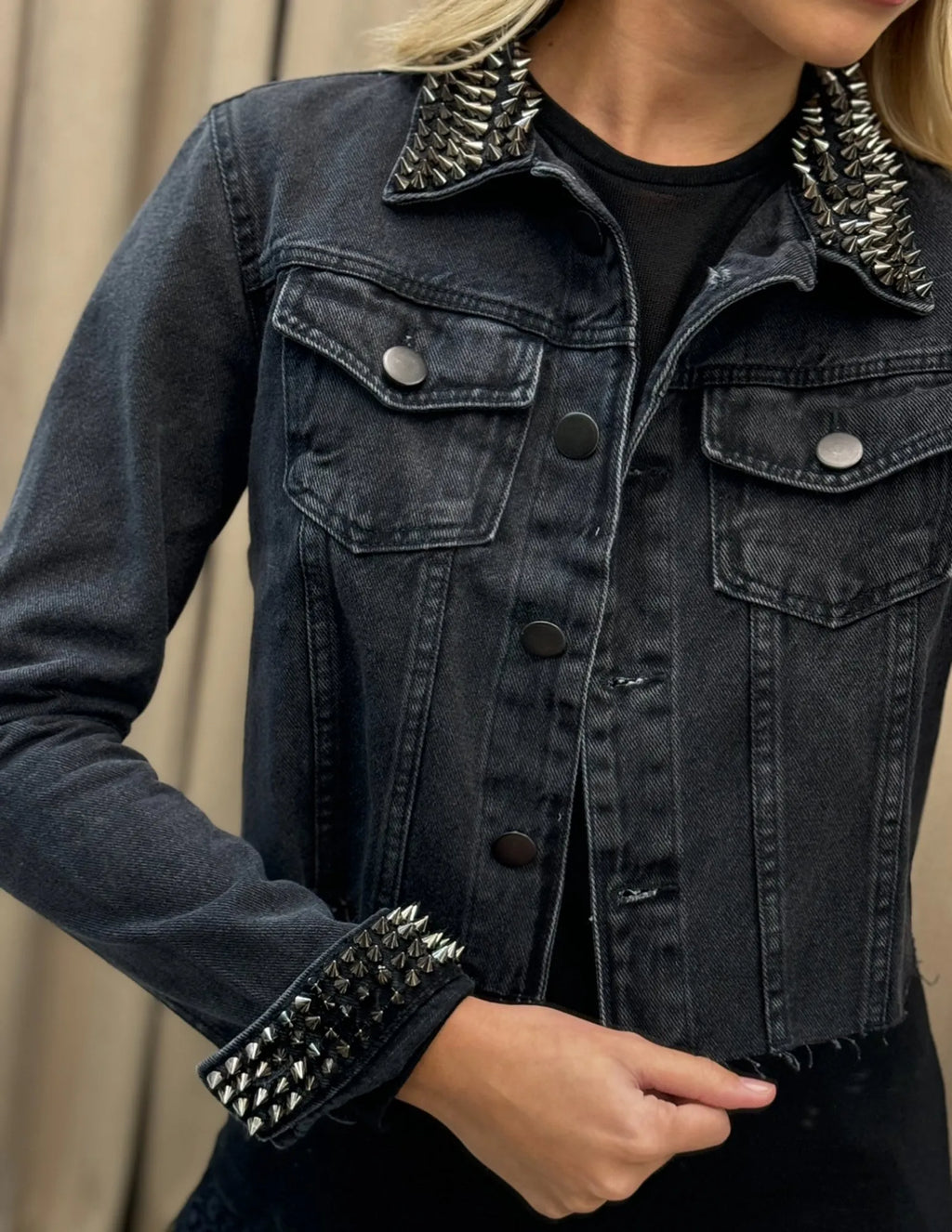 Jaqueta Com Gola E Punho De Spikes