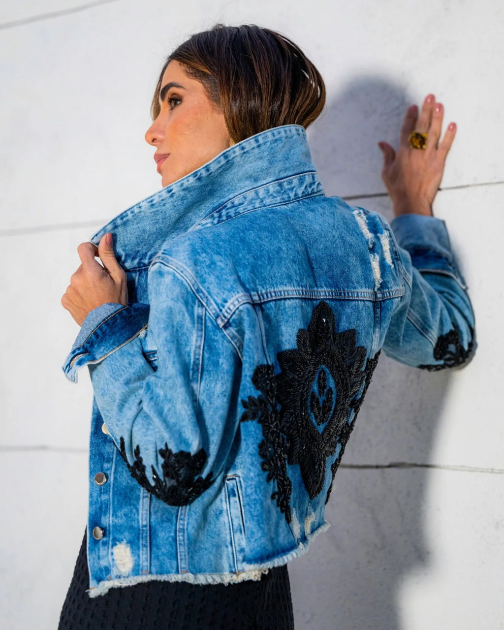 Jaqueta Bordada Mandala Preta JEANS ESCURO