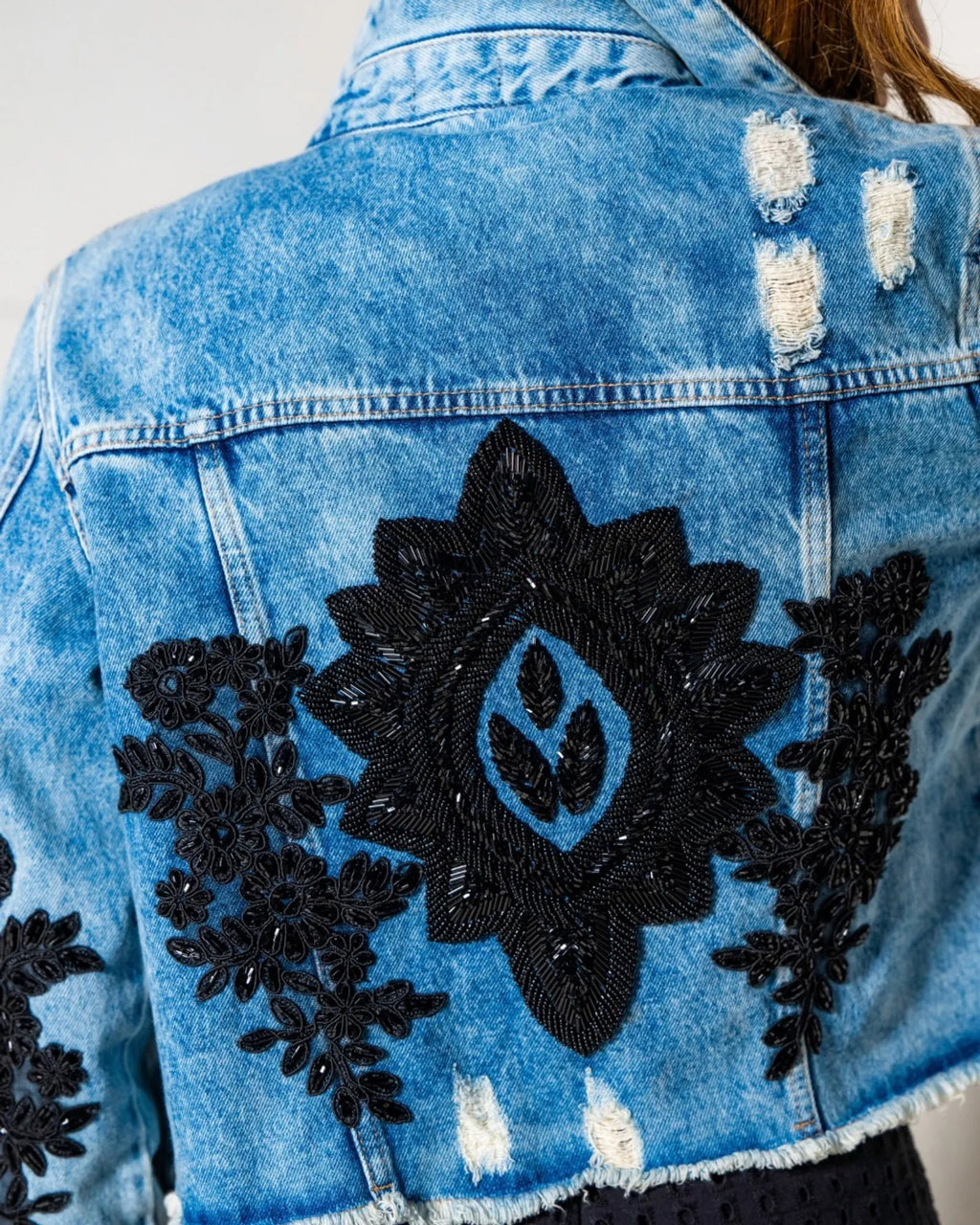 Jaqueta Bordada Mandala Preta JEANS ESCURO